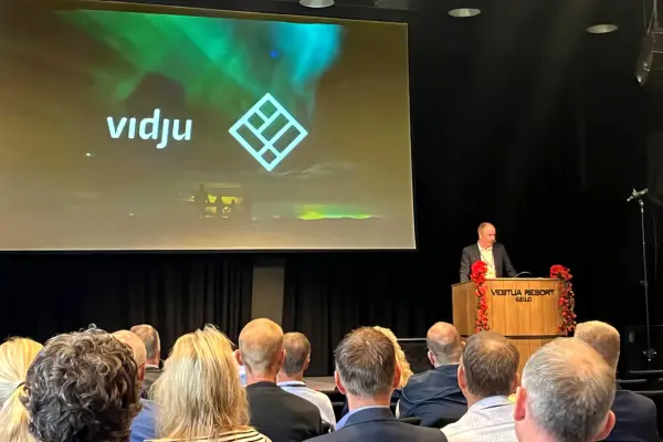 Energikonferansenårskonferansesharpen enhance 4x